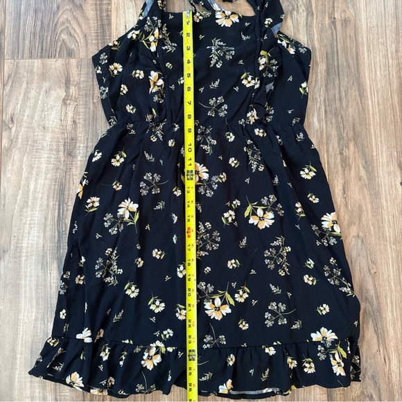 Wild Fable Floral Print Sleeveless Ruffle Apron Front Short Mini Dress Women’s M - Picture 14 of 14